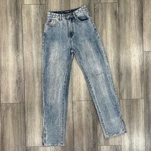 PrettyLittleThing High Waisted Straight Leg Jeans